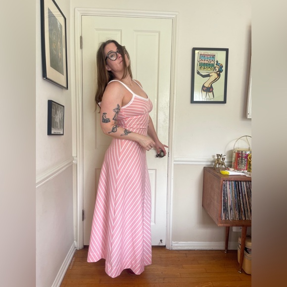 70s Vintage Pink and White Striped Dress - Picture 2 of 7
